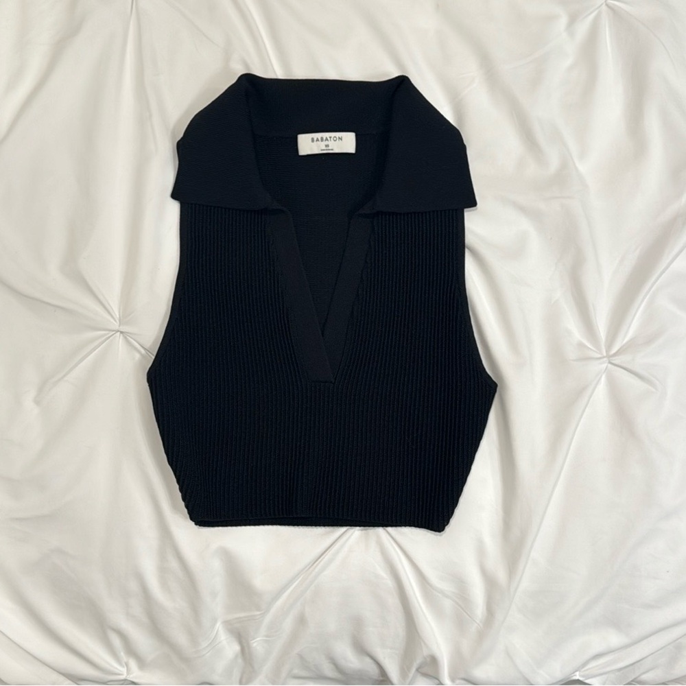 Aritzia Babaton Cropped Knit Collar Top size XS